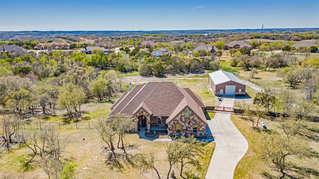 Azle, Texas, 76020, United States, 5 Bedrooms Bedrooms, ,4 BathroomsBathrooms,Residential,For Sale,1978324