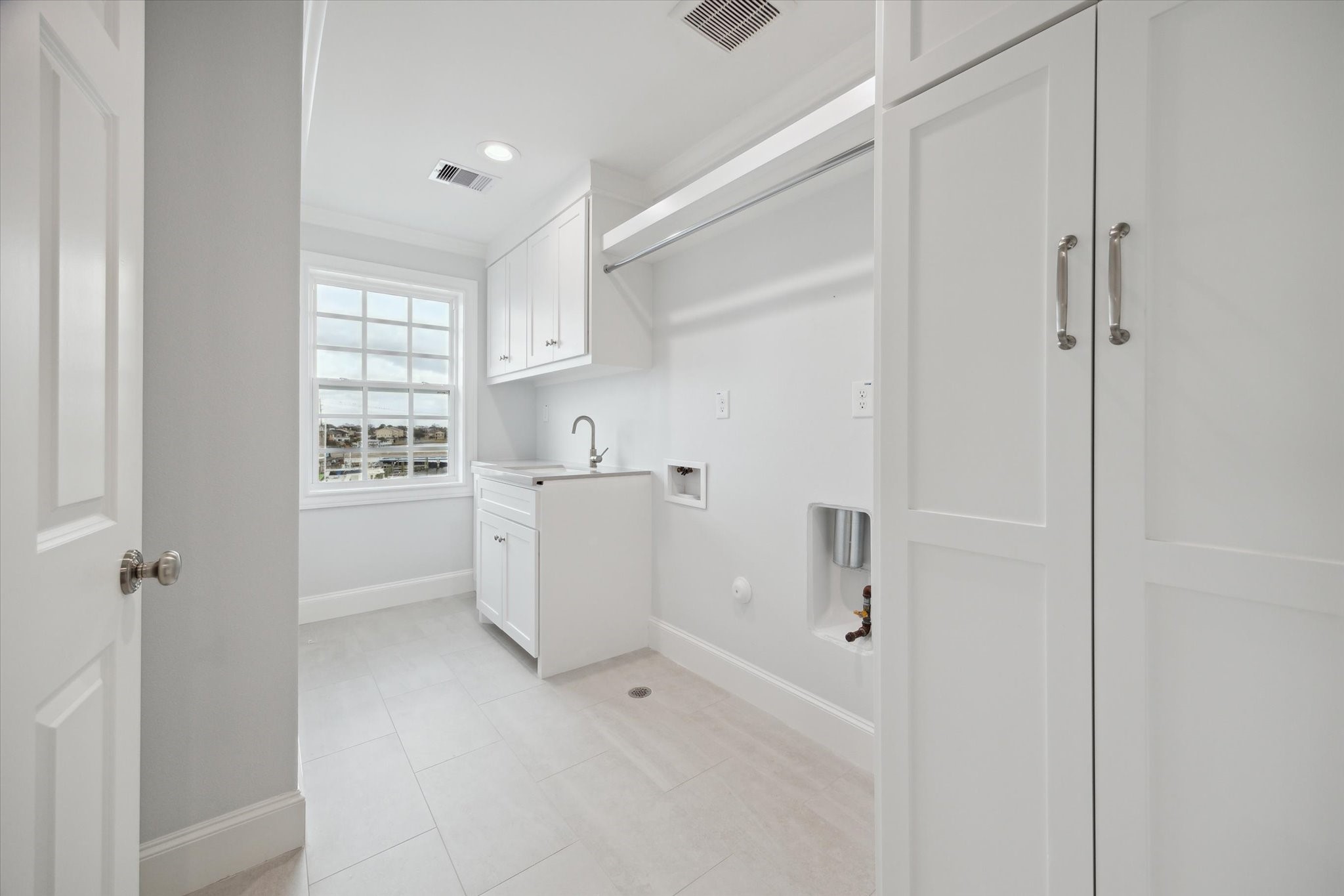  2451 Lakewood Pointe - 物件實景