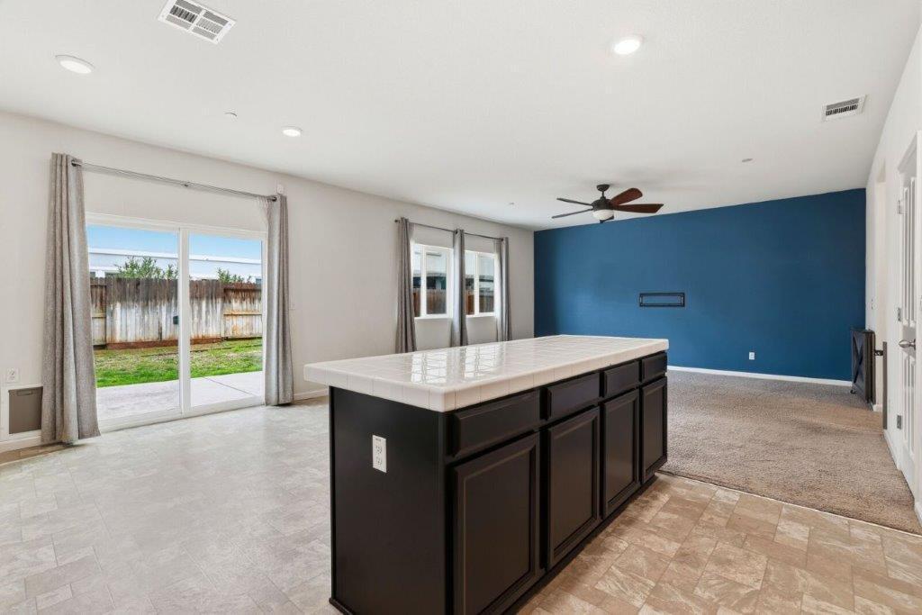 Sacramento, California, 95834, United States, 3 Bedrooms Bedrooms, ,3 BathroomsBathrooms,Residential,For Sale,1992376