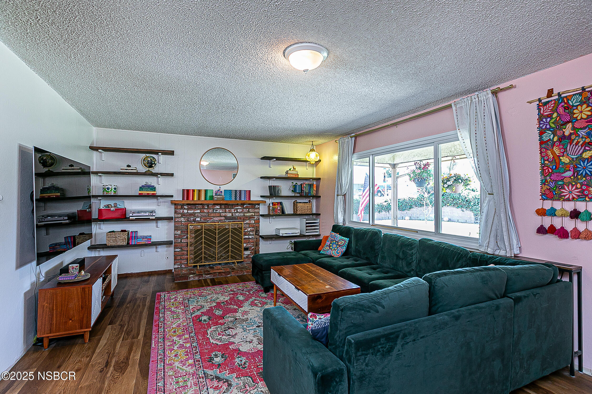 Santa Maria, California, 93455, United States, 3 Bedrooms Bedrooms, ,2 BathroomsBathrooms,Residential,For Sale,1935718