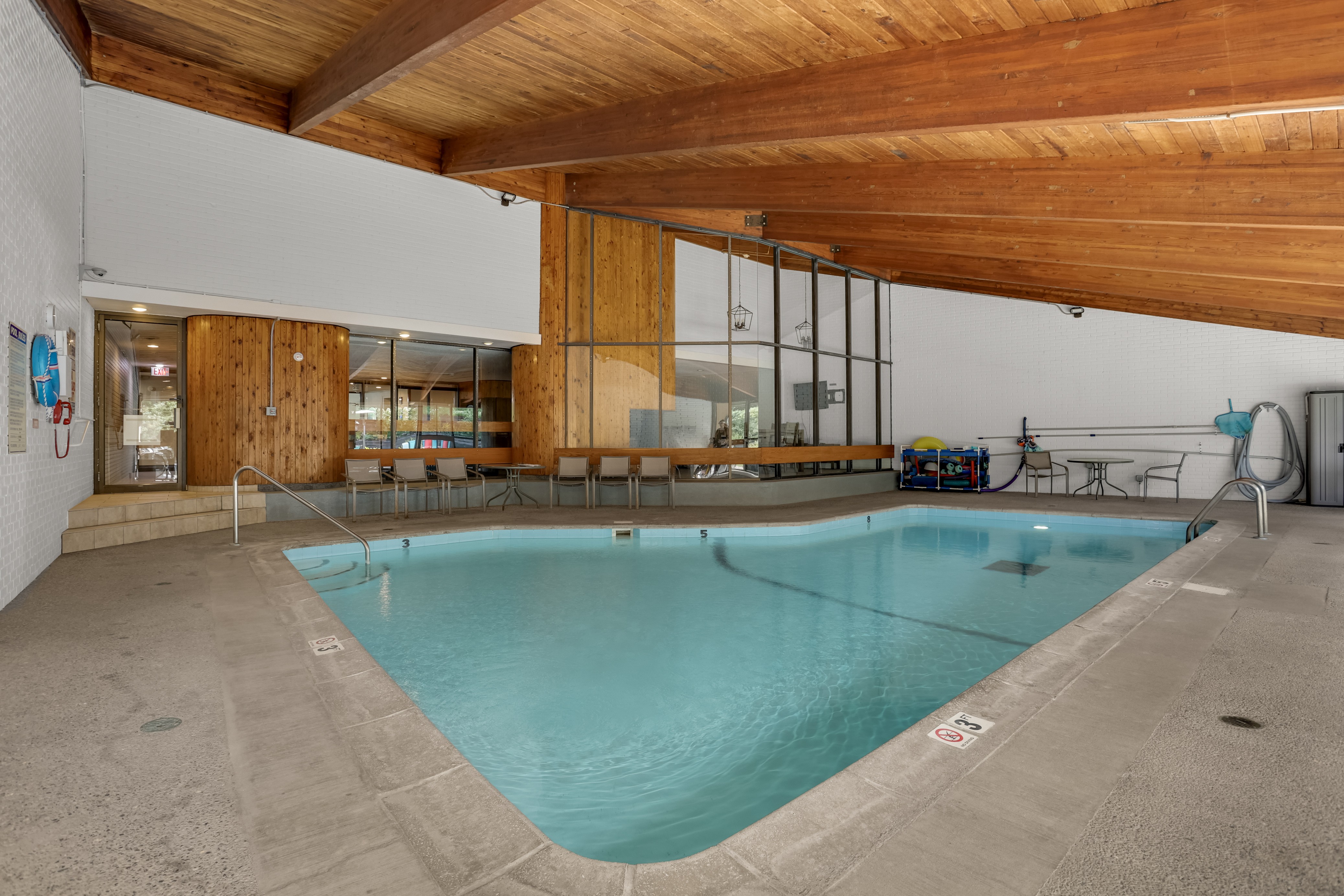  Effortless Single-Level Living in Burnsville - 物件實景