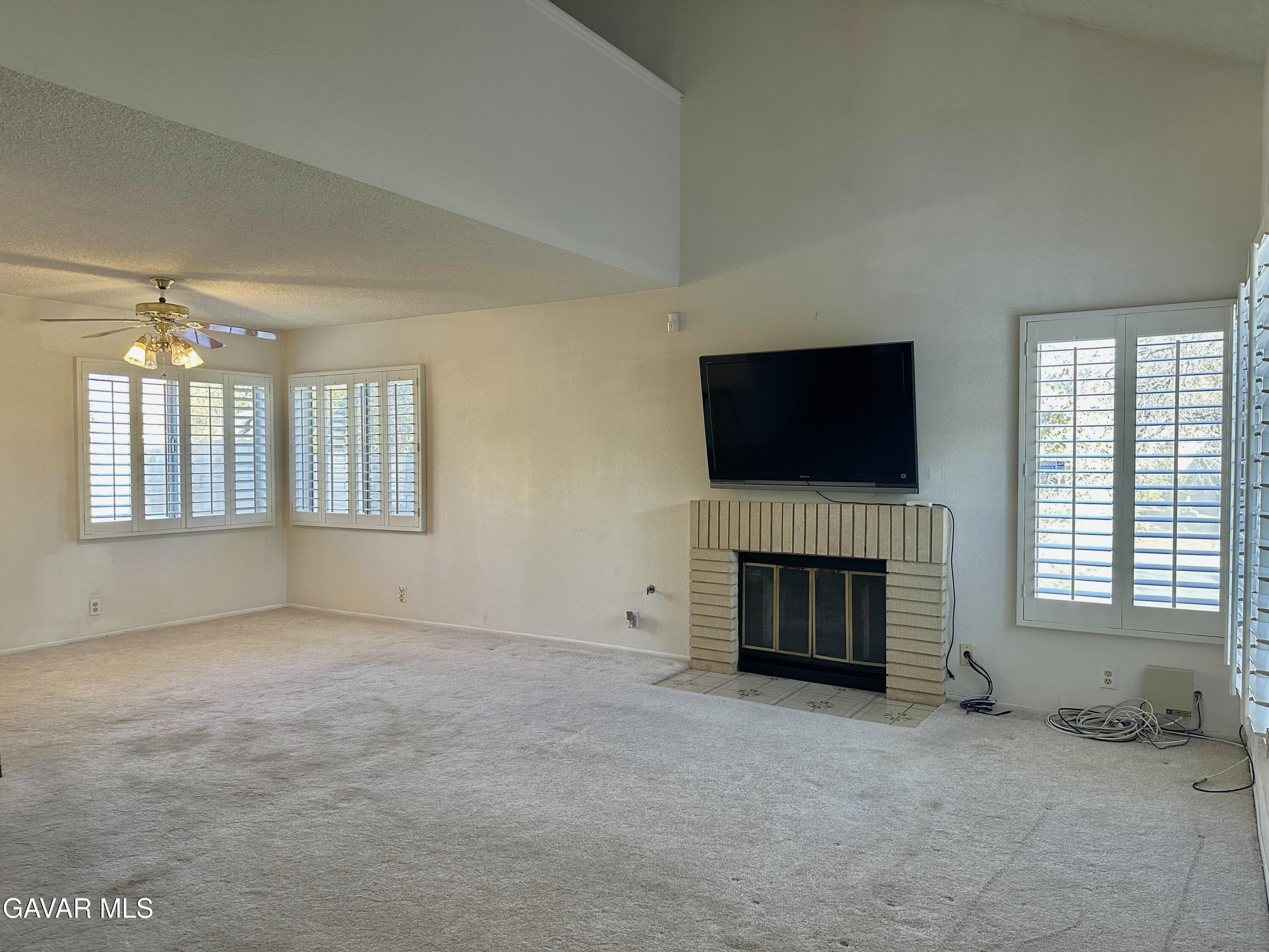 Palmdale, California, 93551, United States, 3 Bedrooms Bedrooms, ,3 BathroomsBathrooms,Residential,For Sale,1973672