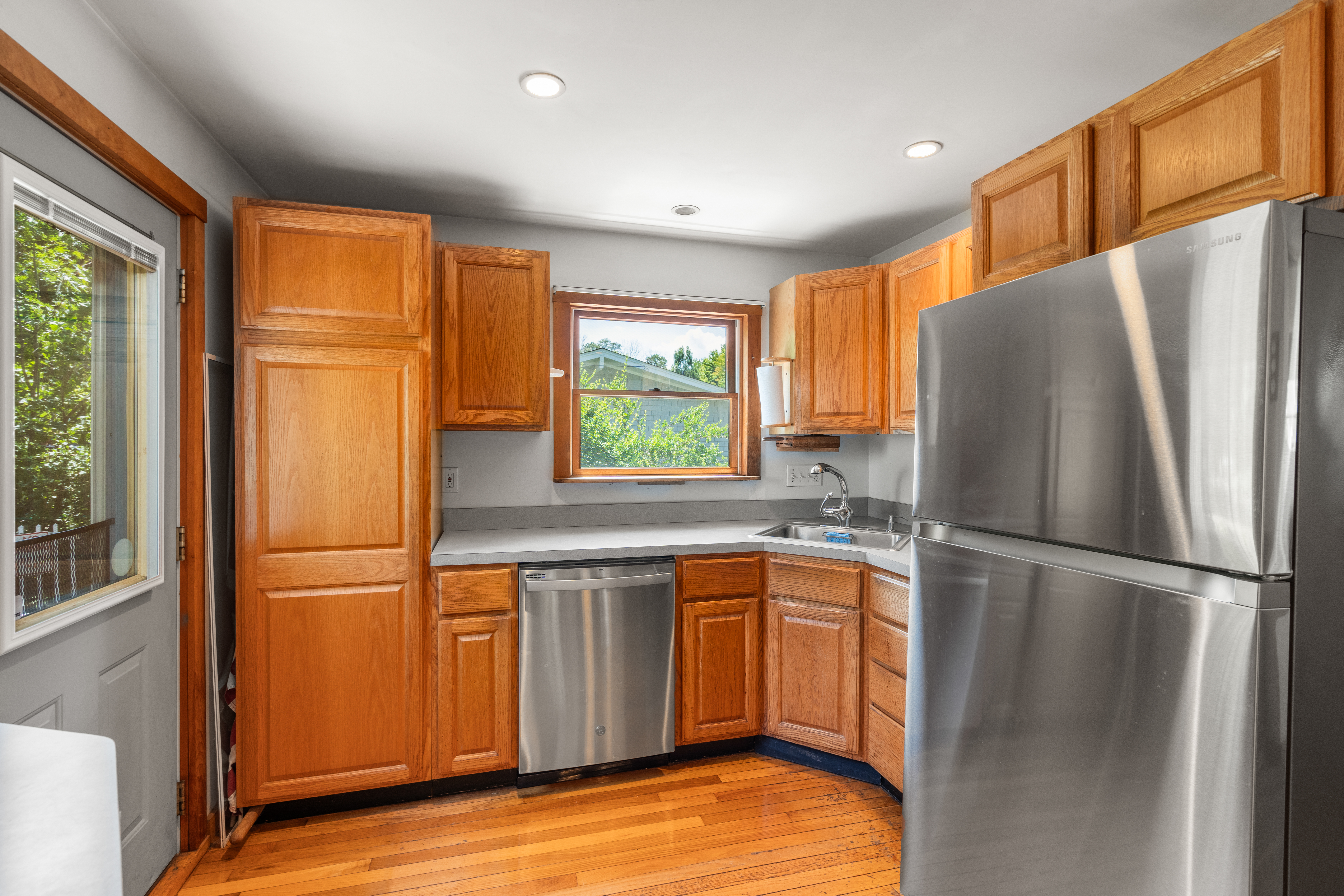  28 Pleasant St, Rockport, MA, 01966 - 物件實景