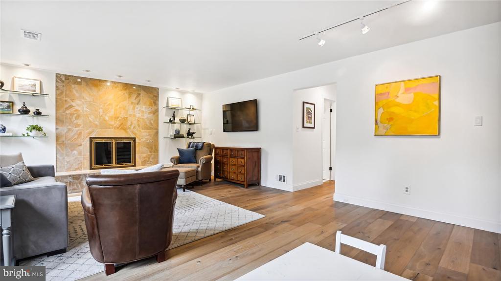 Reston, Virginia, 20191, United States, 4 Bedrooms Bedrooms, ,3 BathroomsBathrooms,Residential,For Sale,1987433