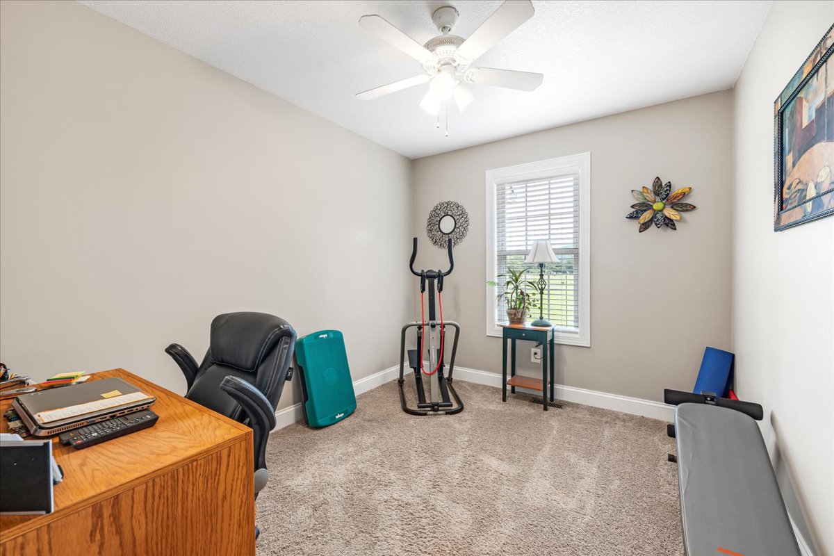 Winchester, Tennessee, 37398, United States, 4 Bedrooms Bedrooms, ,2 BathroomsBathrooms,Residential,For Sale,1921635