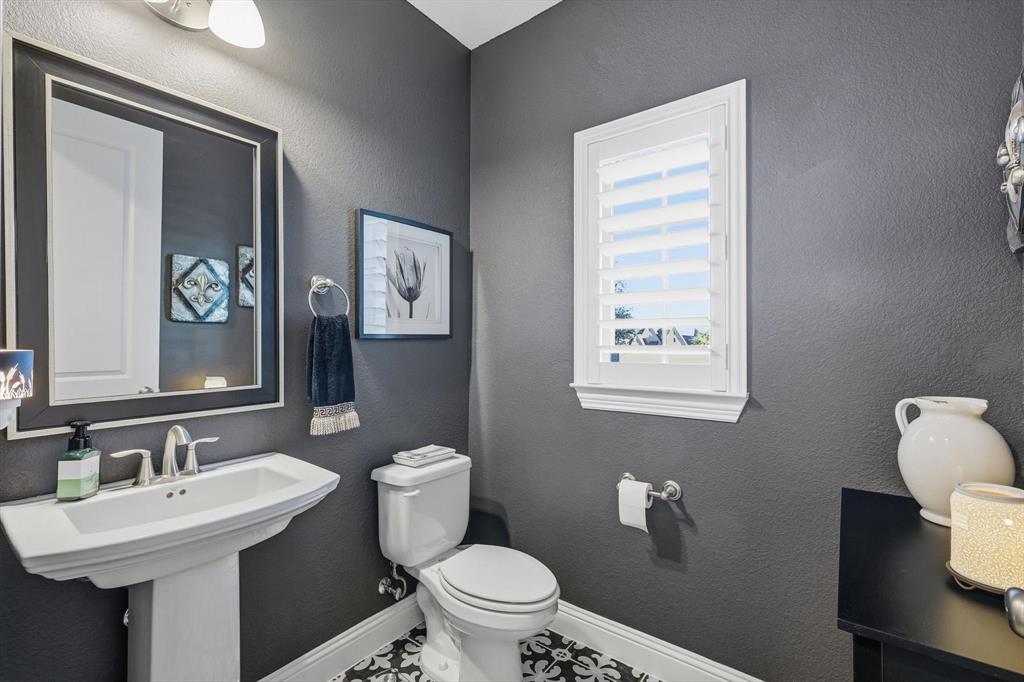 Little Elm, Texas, 75068, United States, 4 Bedrooms Bedrooms, ,4 BathroomsBathrooms,Residential,For Sale,1985757