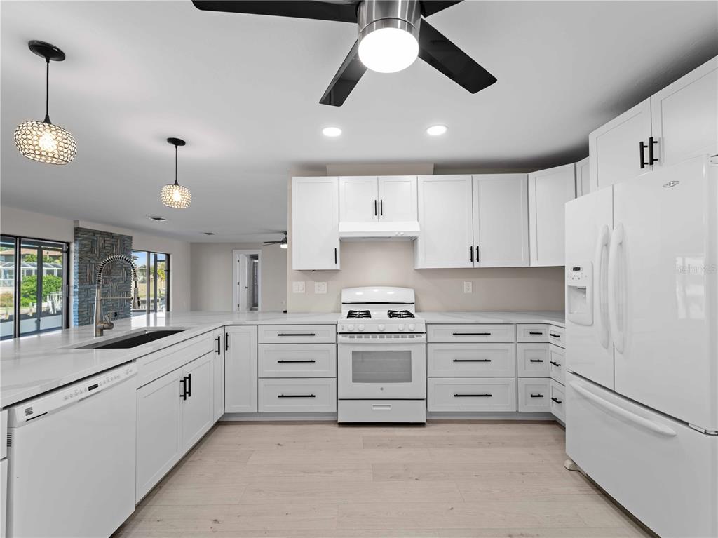 Englewood, Florida, 34223, United States, 4 Bedrooms Bedrooms, ,3 BathroomsBathrooms,Residential,For Sale,1787459