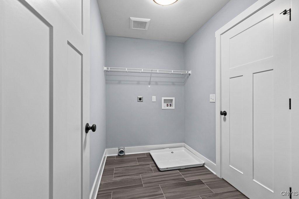 Baldwinsville, New York, 13027, United States, 3 Bedrooms Bedrooms, ,3 BathroomsBathrooms,Residential,For Sale,1745738