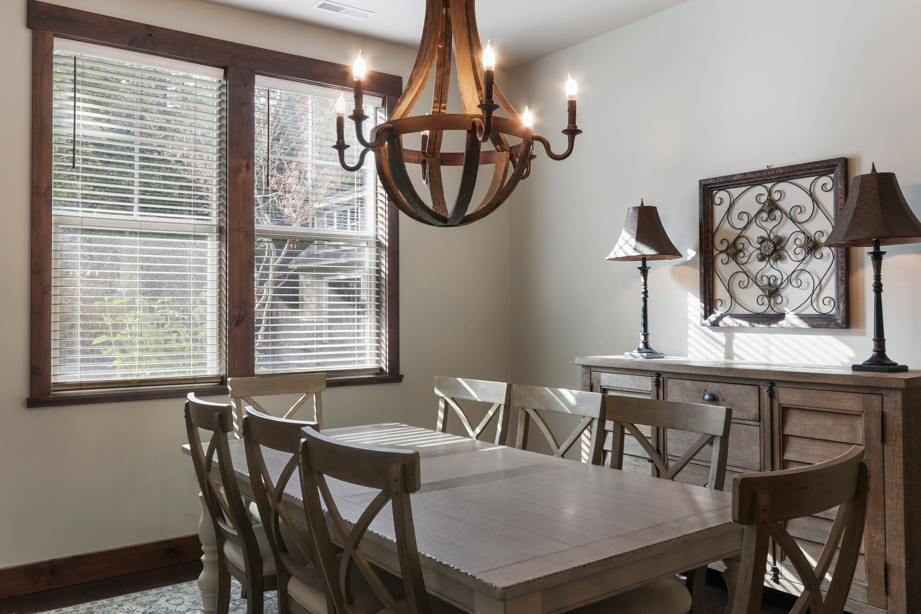 Sandpoint, Idaho, 83864, United States, 6 Bedrooms Bedrooms, ,8 BathroomsBathrooms,Residential,For Sale,1975419