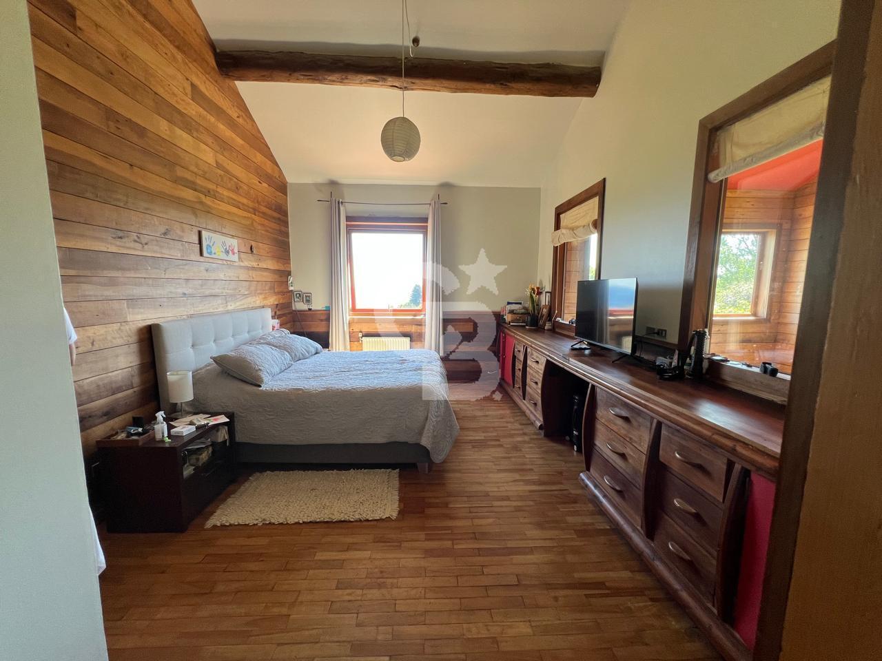 Puerto Varas, Chile, 4 Bedrooms Bedrooms, ,3 BathroomsBathrooms,Residential,For Sale,1993186