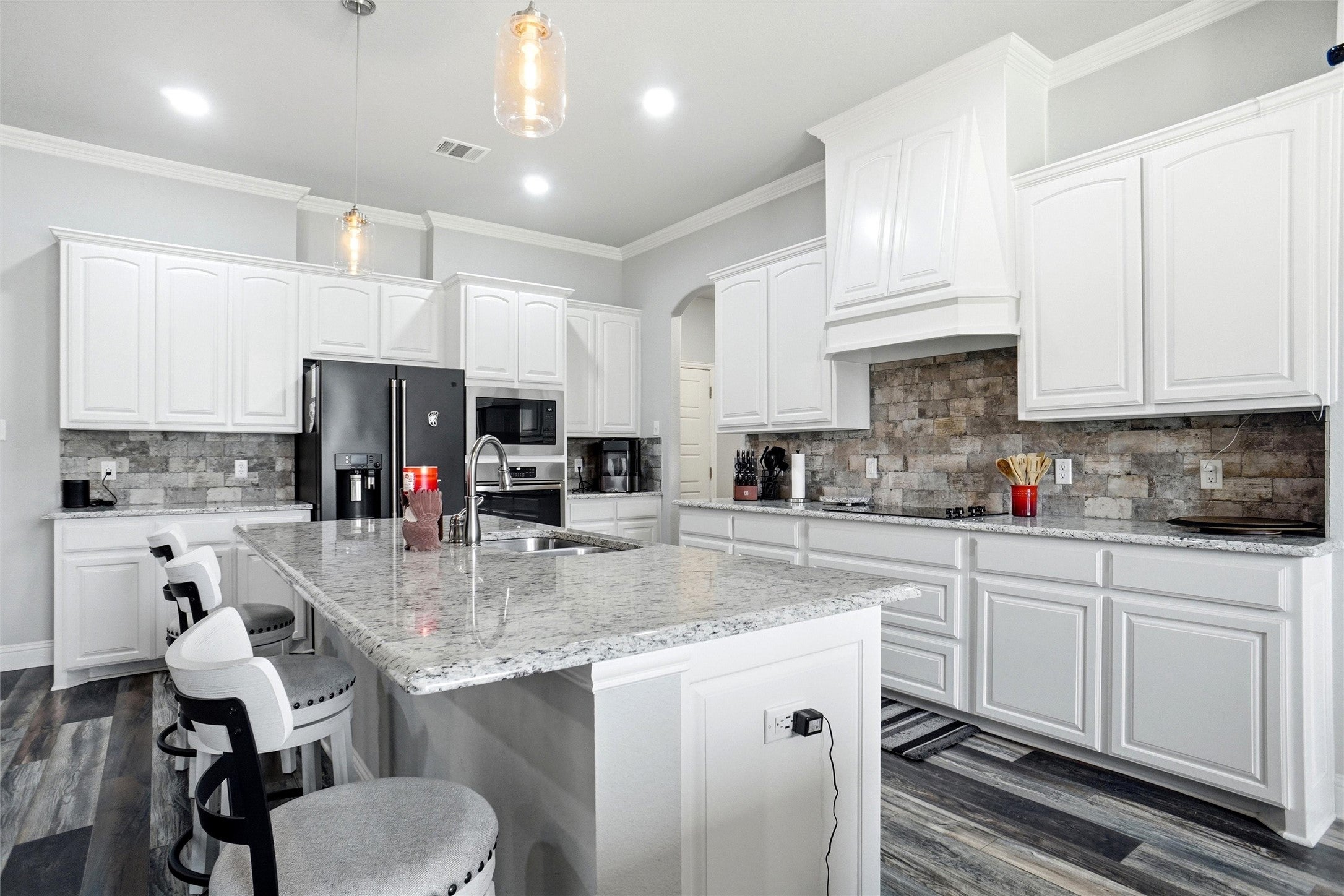 Willow Park, Texas, 76087, United States, 4 Bedrooms Bedrooms, ,4 BathroomsBathrooms,Residential,For Sale,2048202