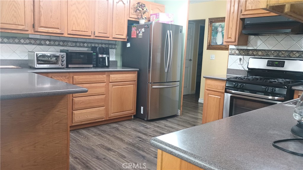 Santa Ana, California, 92704, United States, 5 Bedrooms Bedrooms, ,2 BathroomsBathrooms,Residential,For Sale,2038969