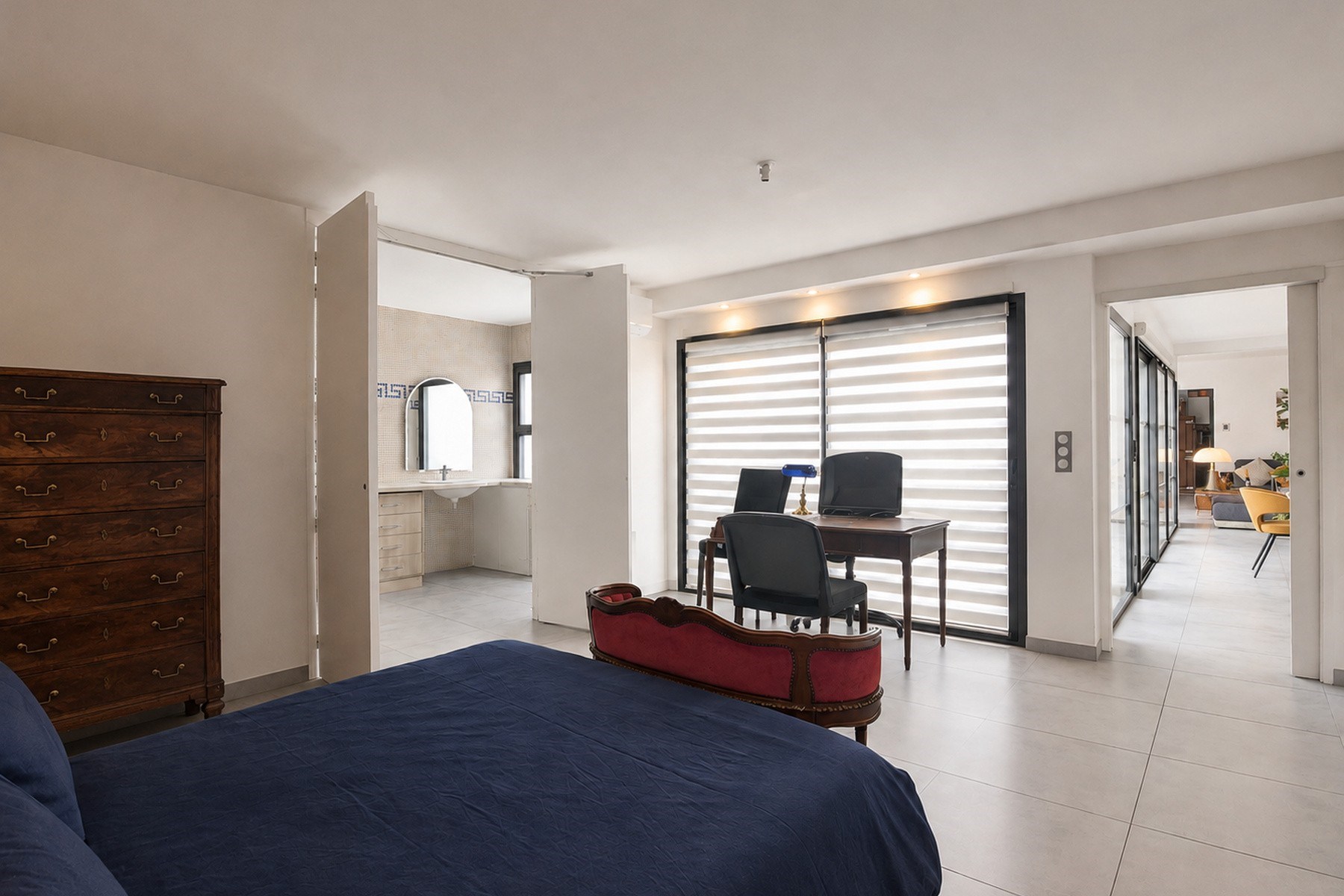  Unique – Narbonne house (200 m²) – 6 bedrooms, living room opening onto a patio… - 物件實景