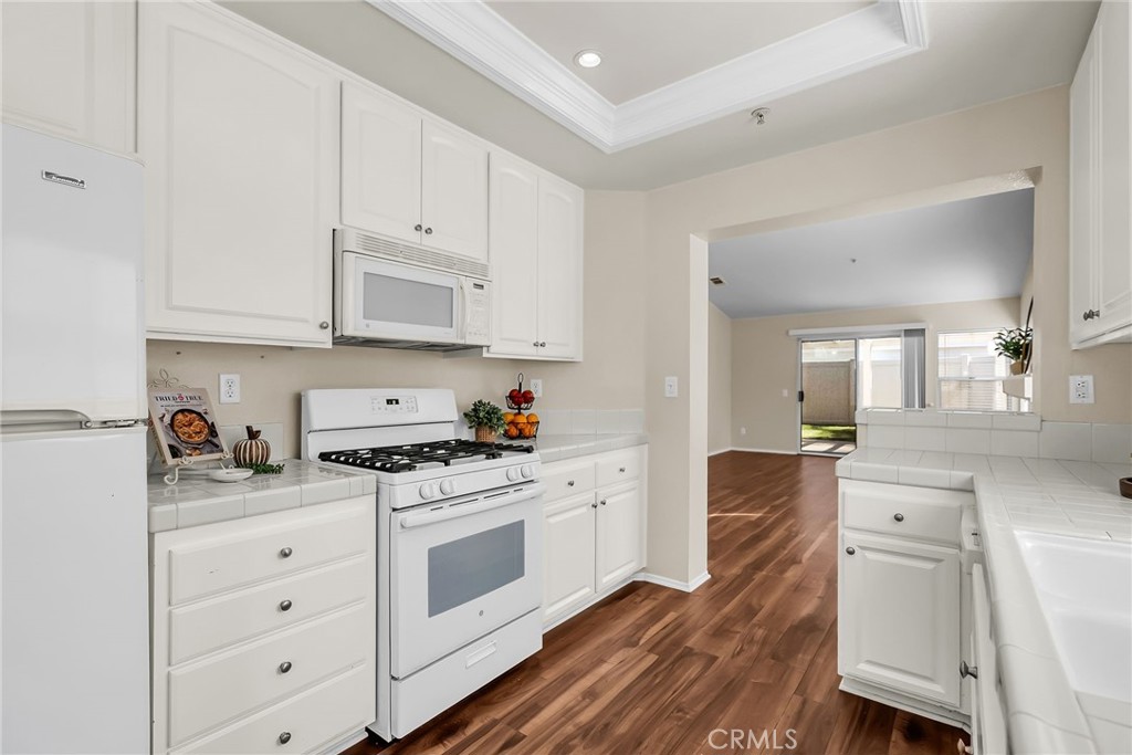 Riverside, California, 92506, United States, 3 Bedrooms Bedrooms, ,2 BathroomsBathrooms,Residential,For Sale,1969255