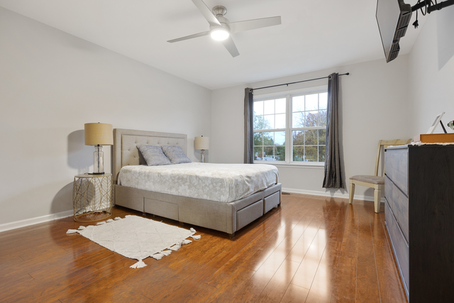 Elgin, Illinois, 60124, United States, 5 Bedrooms Bedrooms, ,3 BathroomsBathrooms,Residential,For Sale,1983976