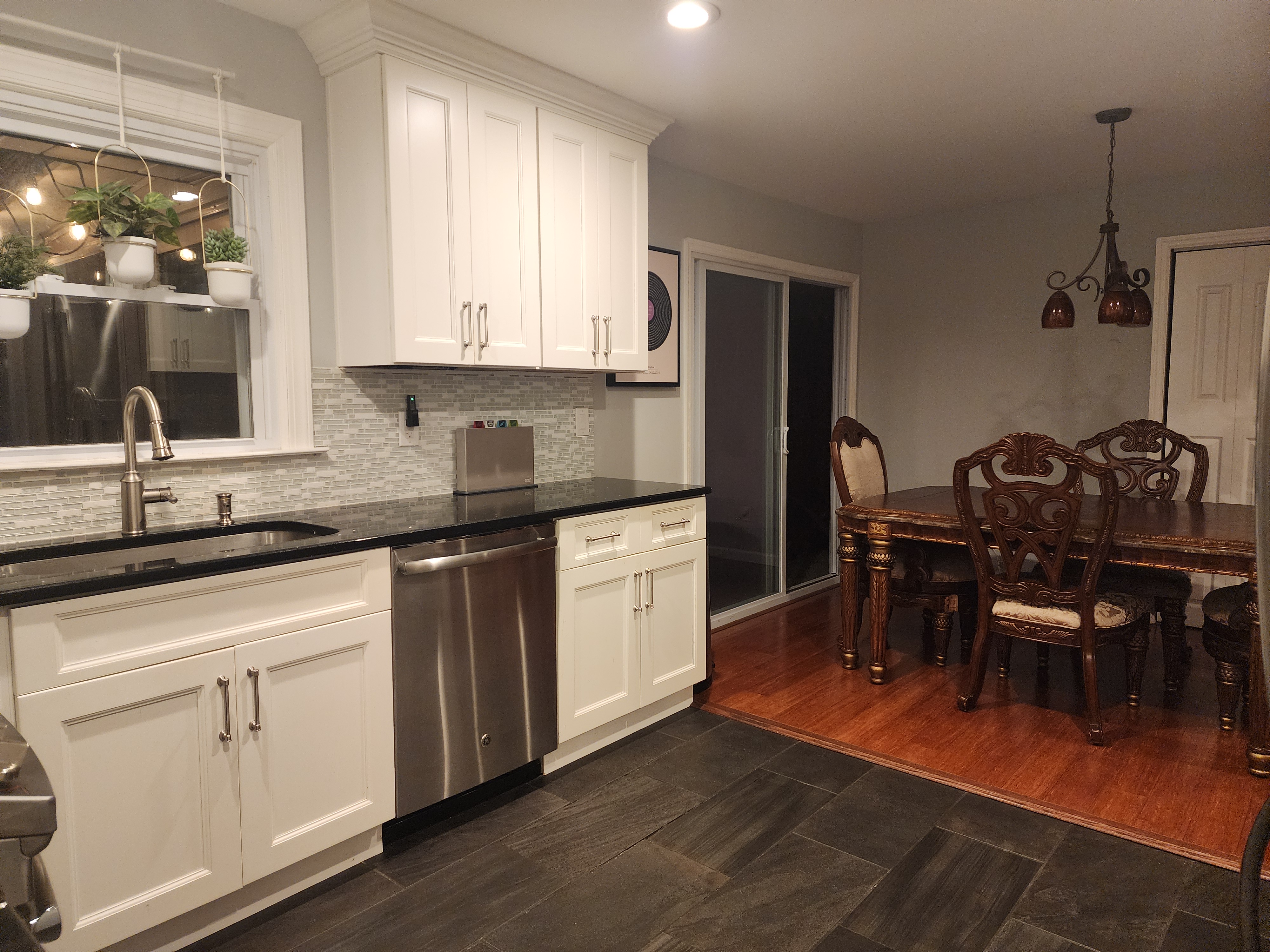 Bloomingdale, New Jersey, 07403, United States, 3 Bedrooms Bedrooms, ,2 BathroomsBathrooms,Residential,For Sale,1982593