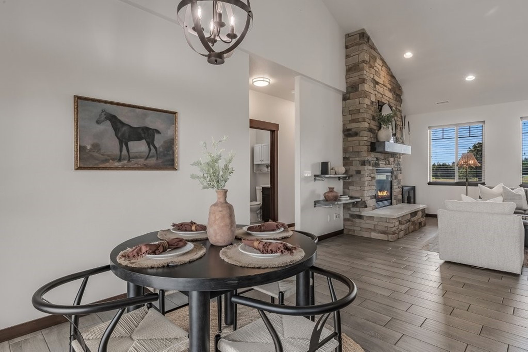  Charming Home with Mountain Views - 物件實景