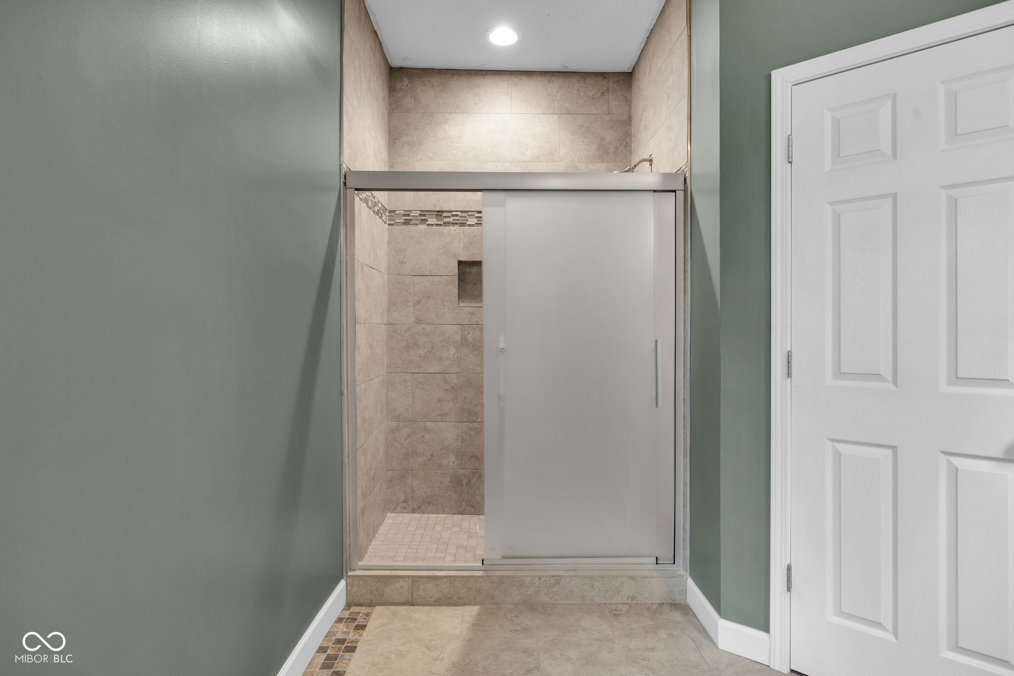 Indianapolis, Indiana, 46203, United States, ,Residential,For Sale,2010701