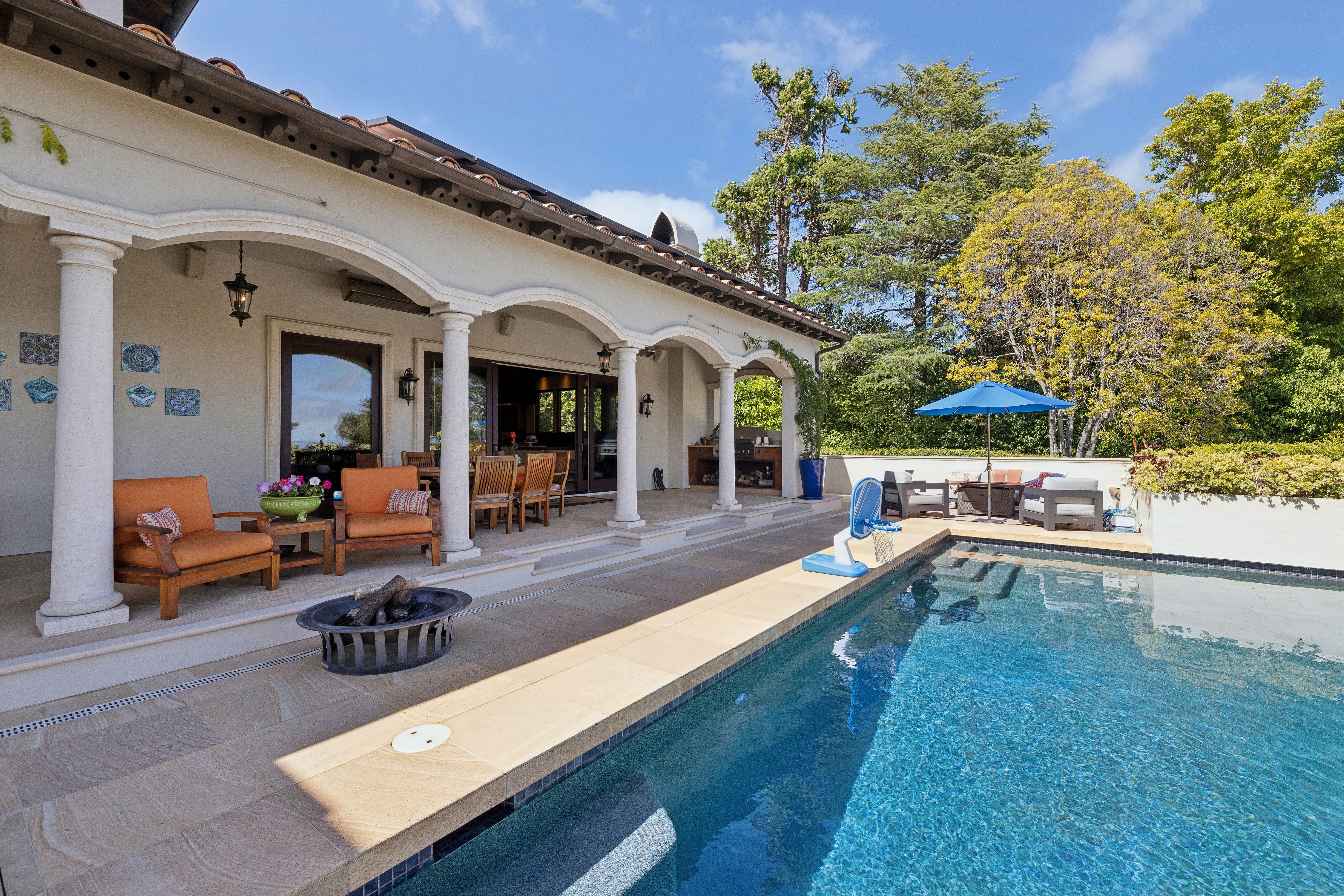  Extraordinary Estate with Panoramic Bay and Mountain Vistas - 物件實景