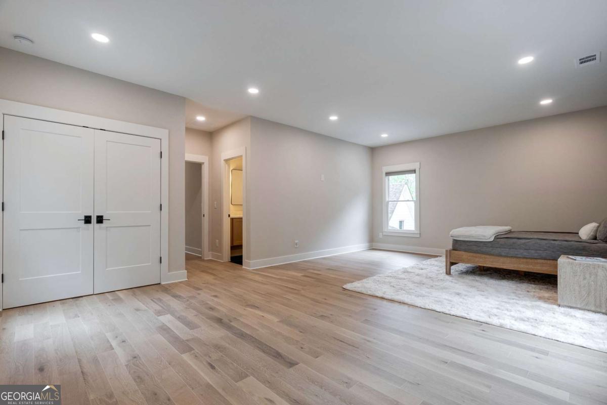 Monroe, Georgia, 30656, United States, 5 Bedrooms Bedrooms, ,5 BathroomsBathrooms,Residential,For Sale,1792838