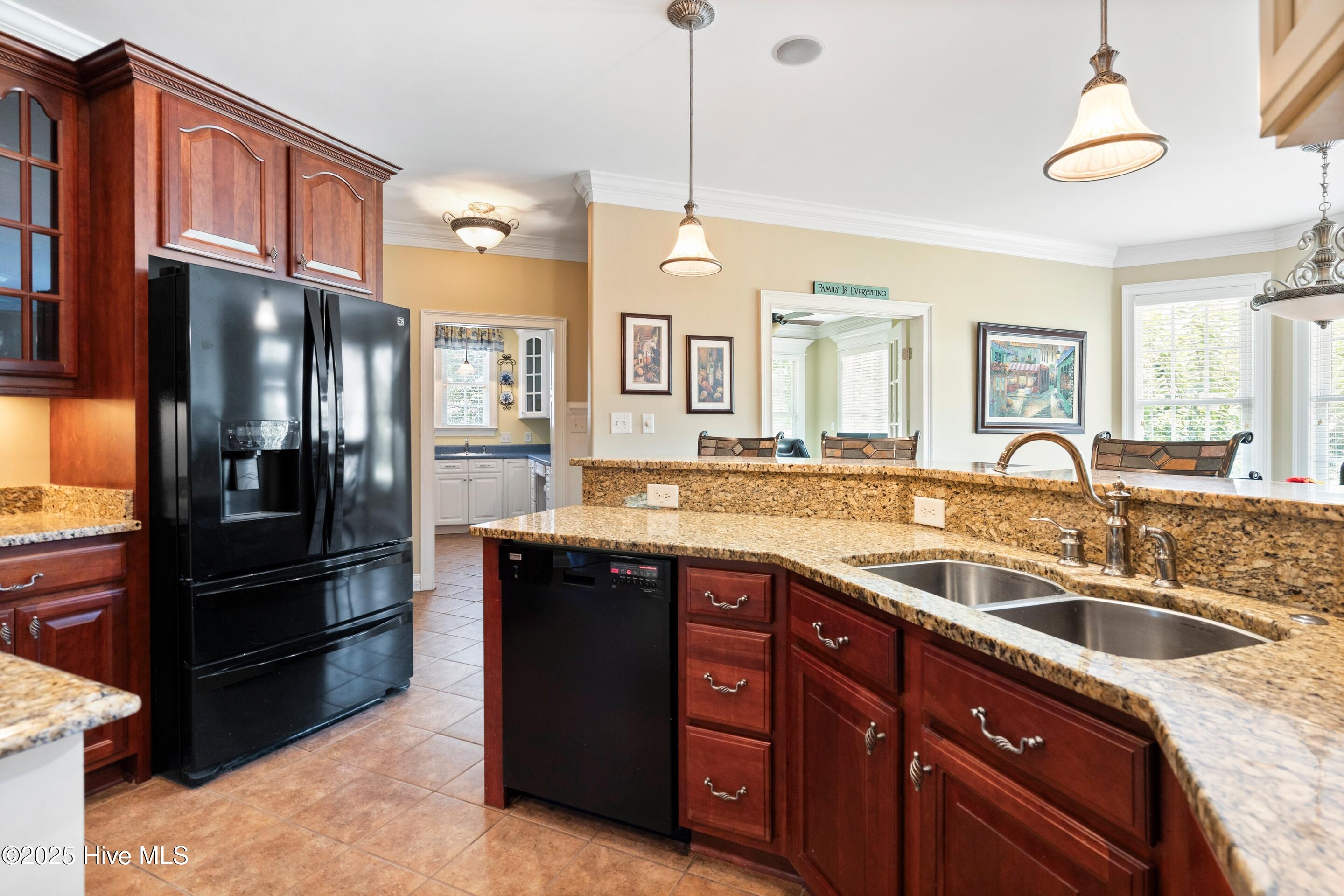 Jacksonville, North Carolina, 28540, United States, 5 Bedrooms Bedrooms, ,4 BathroomsBathrooms,Residential,For Sale,1889954