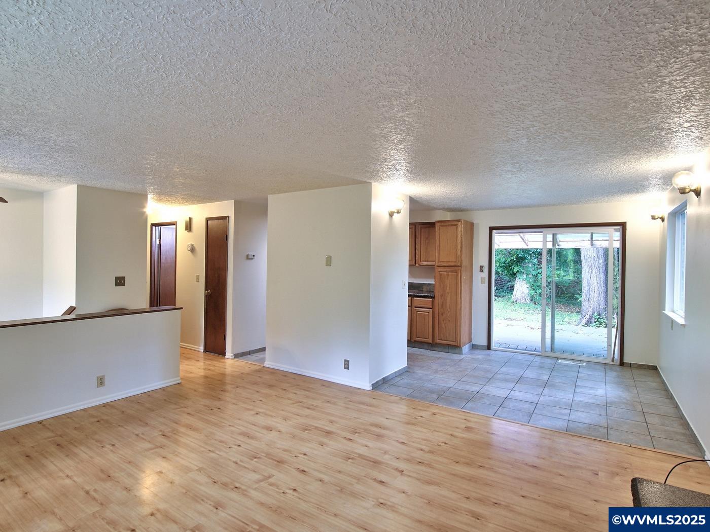 Lincoln City, Oregon, 97367, United States, ,2 BathroomsBathrooms,Residential,For Sale,1878367