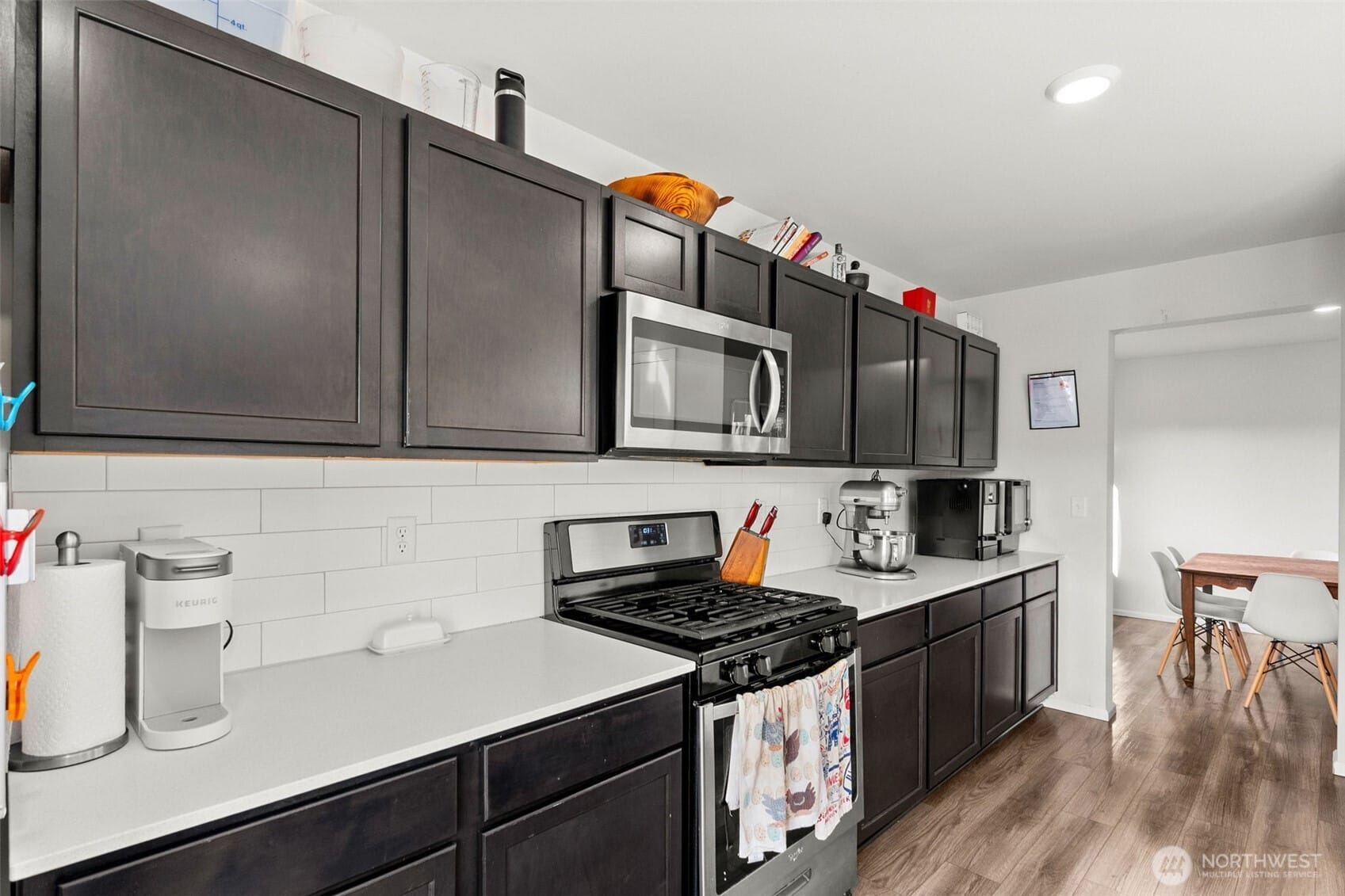 Olympia, Washington, 98501, United States, 4 Bedrooms Bedrooms, ,3 BathroomsBathrooms,Residential,For Sale,1997535