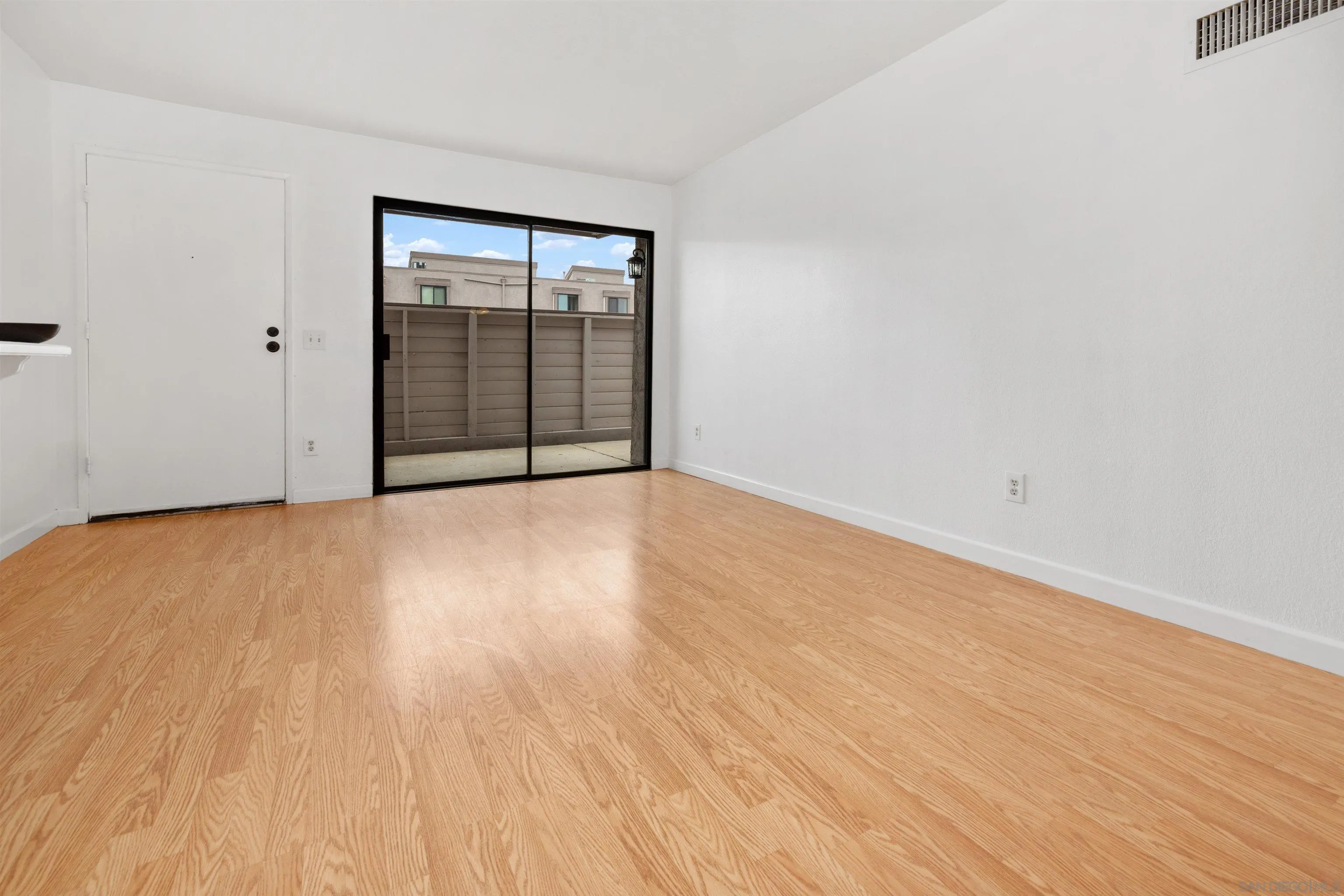 San Diego, California, 92123, United States, 3 Bedrooms Bedrooms, ,2 BathroomsBathrooms,Residential,For Sale,1897530