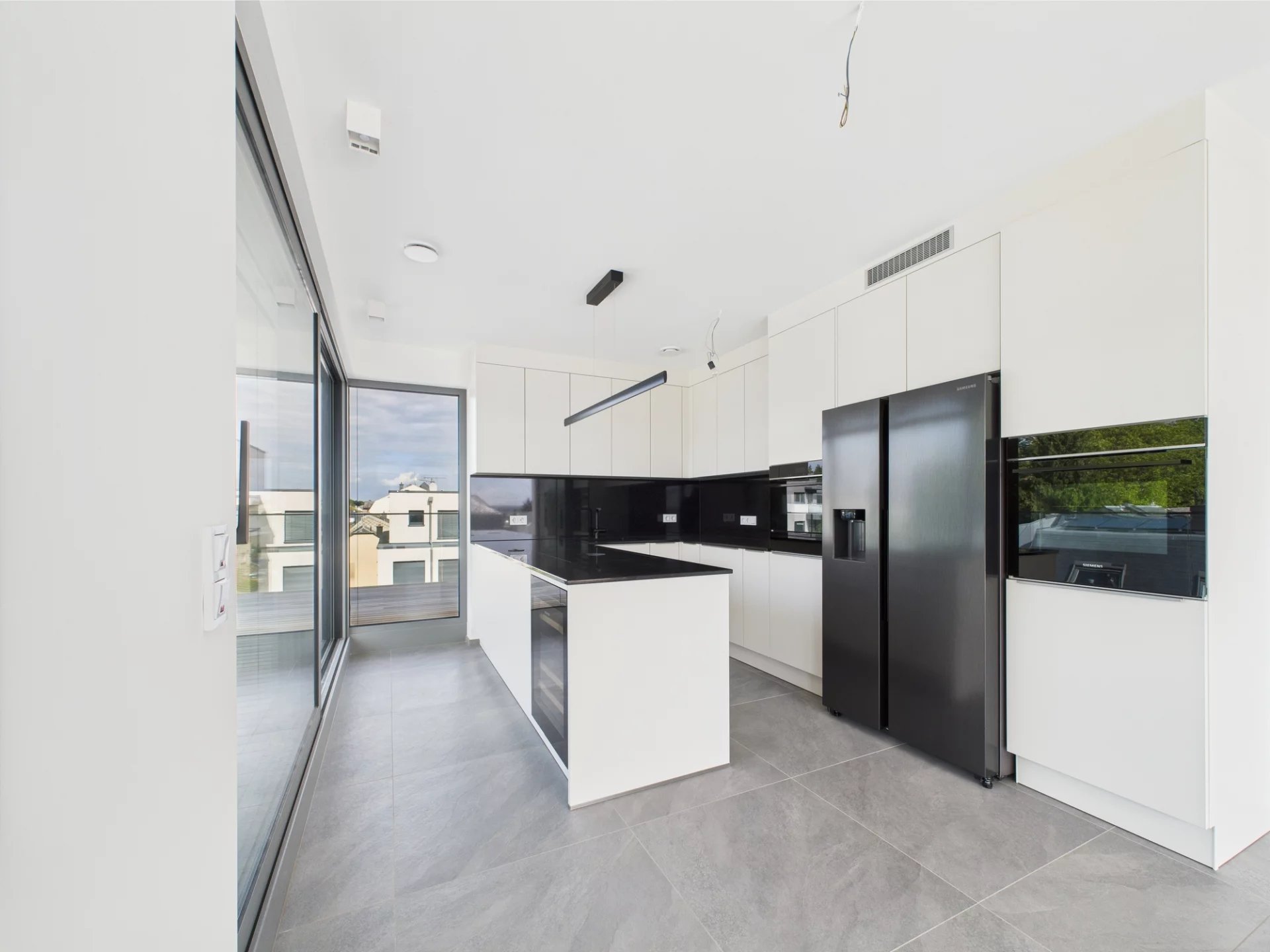 Strassen, Canton de Luxembourg, LU, 2 Bedrooms Bedrooms, ,3 BathroomsBathrooms,Residential,For Sale,1999039