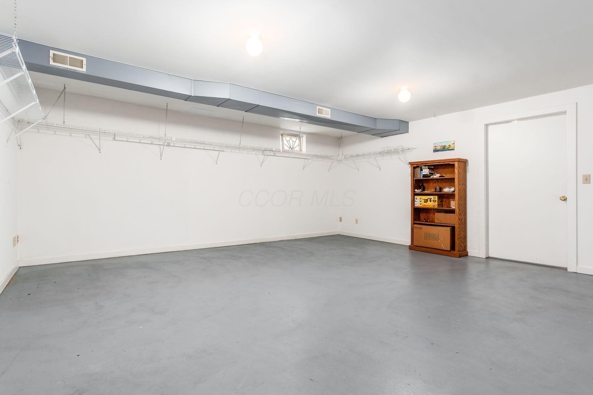 Columbus, Ohio, 43206, United States, 2 Bedrooms Bedrooms, ,3 BathroomsBathrooms,Residential,For Sale,1874605