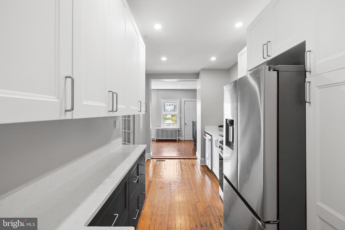 Washington, District of Columbia, 20002, United States, 3 Bedrooms Bedrooms, ,2 BathroomsBathrooms,Residential,For Sale,1964889