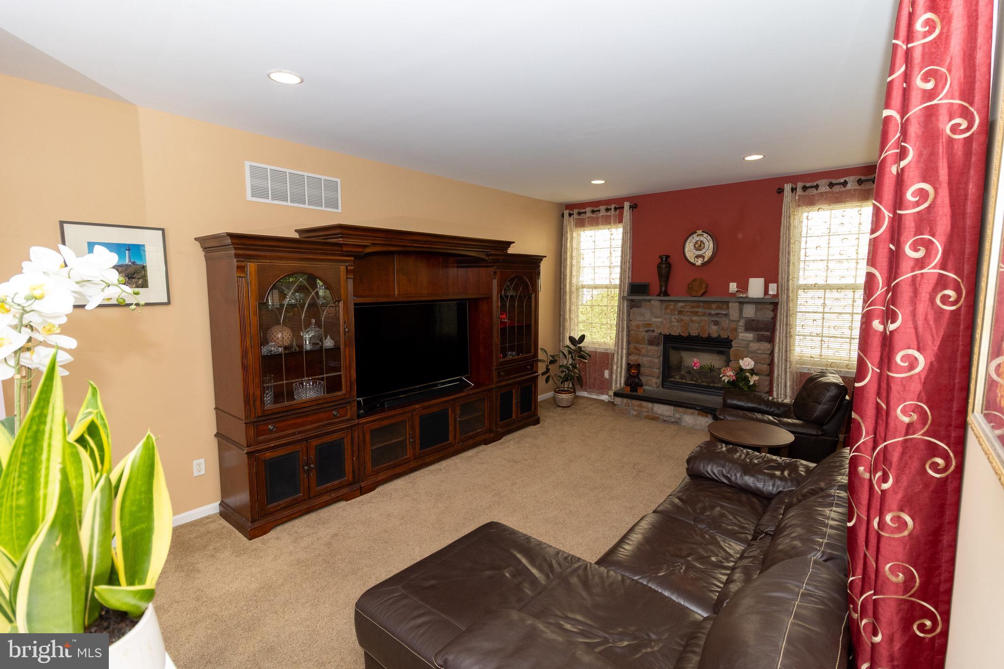Breinigsville, Pennsylvania, 18031, United States, 4 Bedrooms Bedrooms, ,4 BathroomsBathrooms,Residential,For Sale,1827861