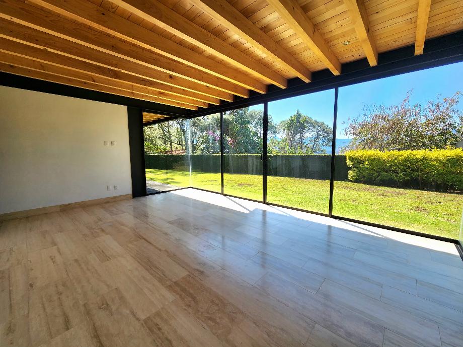 Valle de Bravo, Estado de México, 51200, Mexico, 4 Bedrooms Bedrooms, ,4 BathroomsBathrooms,Residential,For Sale,1722310