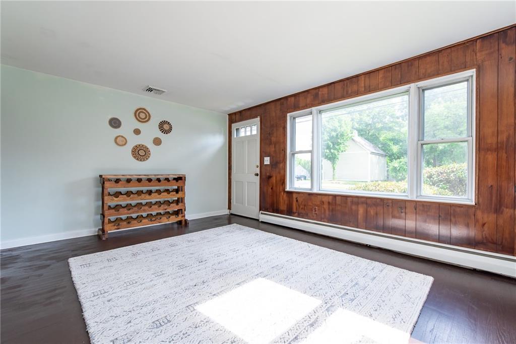 North Attleboro, Massachusetts, 02760, United States, 3 Bedrooms Bedrooms, ,1 BathroomBathrooms,Residential,For Sale,1975317