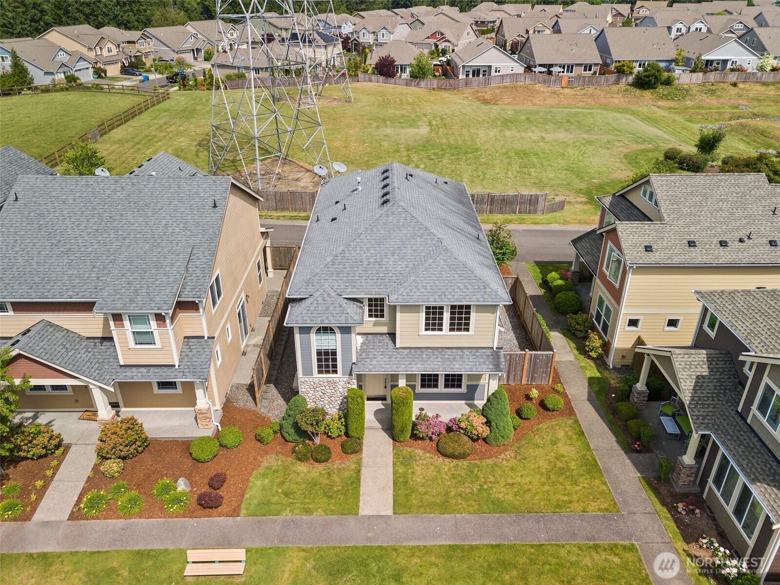 Puyallup, Washington, 98374, United States, 3 Bedrooms Bedrooms, ,3 BathroomsBathrooms,Residential,For Sale,1849998