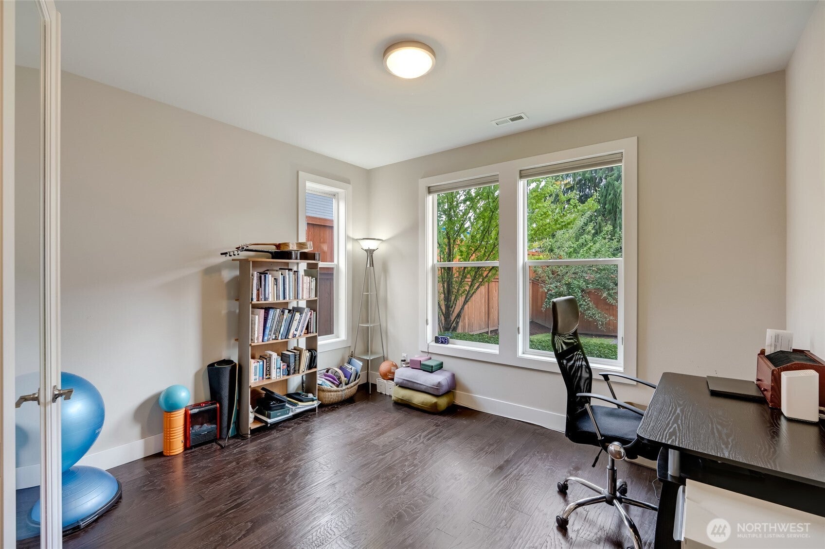 Bothell, Washington, 98012, United States, 4 Bedrooms Bedrooms, ,4 BathroomsBathrooms,Residential,For Sale,1975885