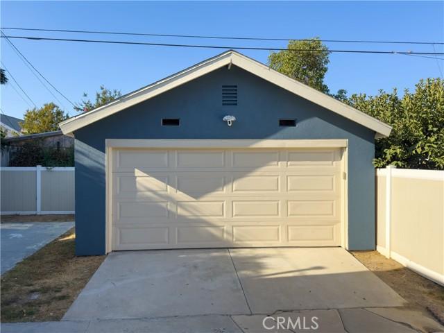 Los Angeles, California, 90018, United States, 4 Bedrooms Bedrooms, ,2 BathroomsBathrooms,Residential,For Sale,1977916