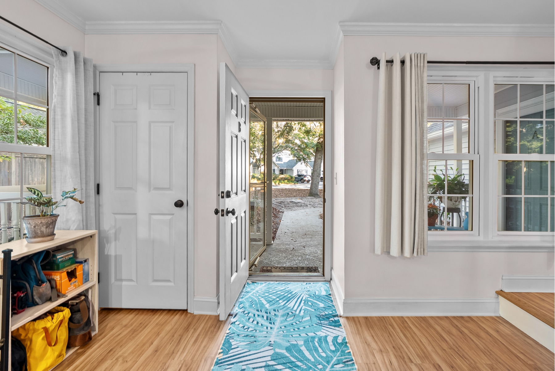 1351 Cassidy Court Unit B, Mount Pleasant - 物件實景