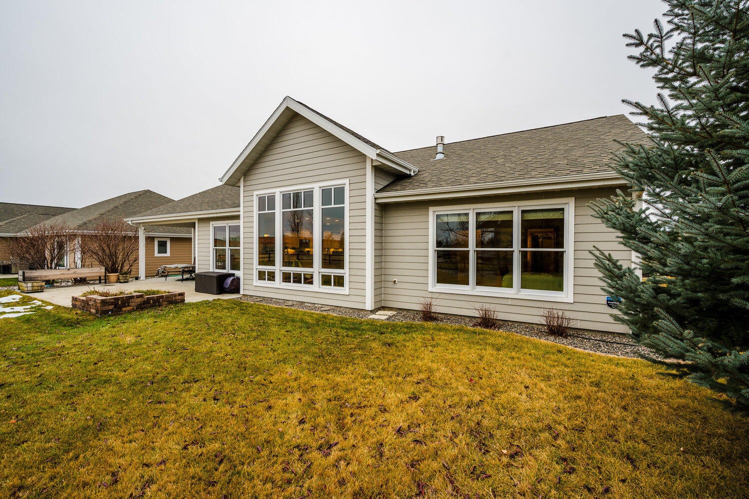 Sheridan, Wyoming, 82801, United States, 2 Bedrooms Bedrooms, ,2 BathroomsBathrooms,Residential,For Sale,2006254