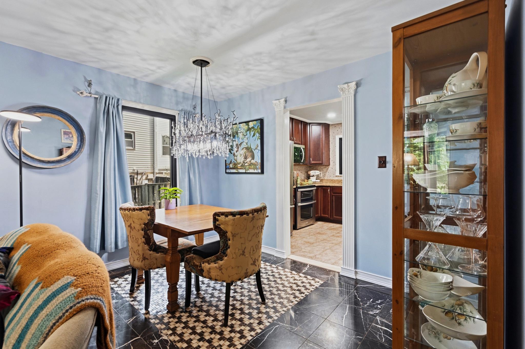  9913 Kingsbridge Drive, Fairfax, VA, 22031 - 物件實景