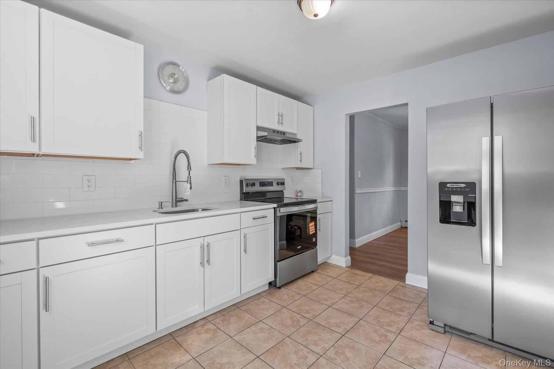 Mastic, New York, 11950, United States, 5 Bedrooms Bedrooms, ,2 BathroomsBathrooms,Residential,For Sale,1902791
