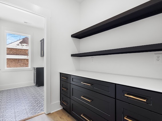 Clarksville, Tennessee, 37043, United States, 4 Bedrooms Bedrooms, ,3 BathroomsBathrooms,Residential,For Sale,1980673