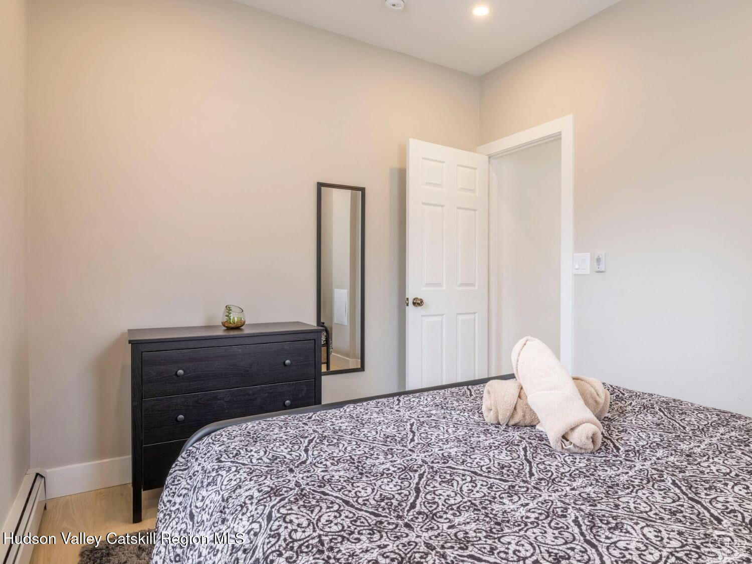 Hunter, New York, 12442, United States, 5 Bedrooms Bedrooms, ,Residential,For Sale,1991785