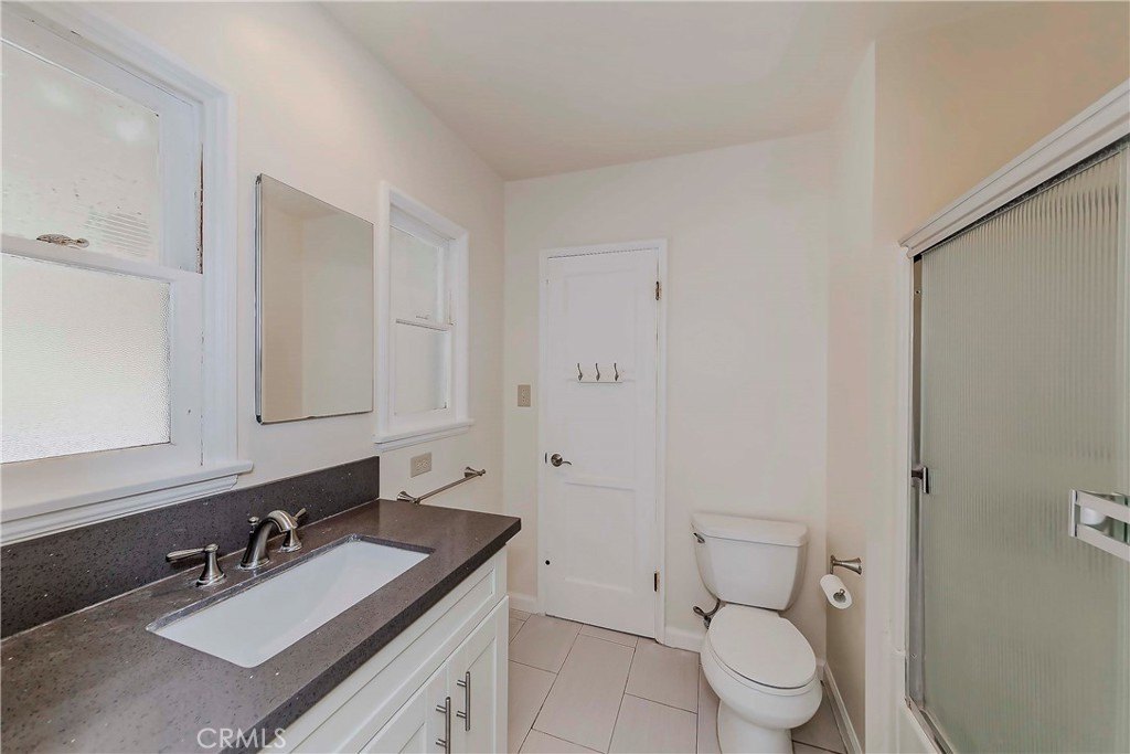 La Crescenta, California, 91214, United States, 3 Bedrooms Bedrooms, ,2 BathroomsBathrooms,Residential,For Sale,1926243