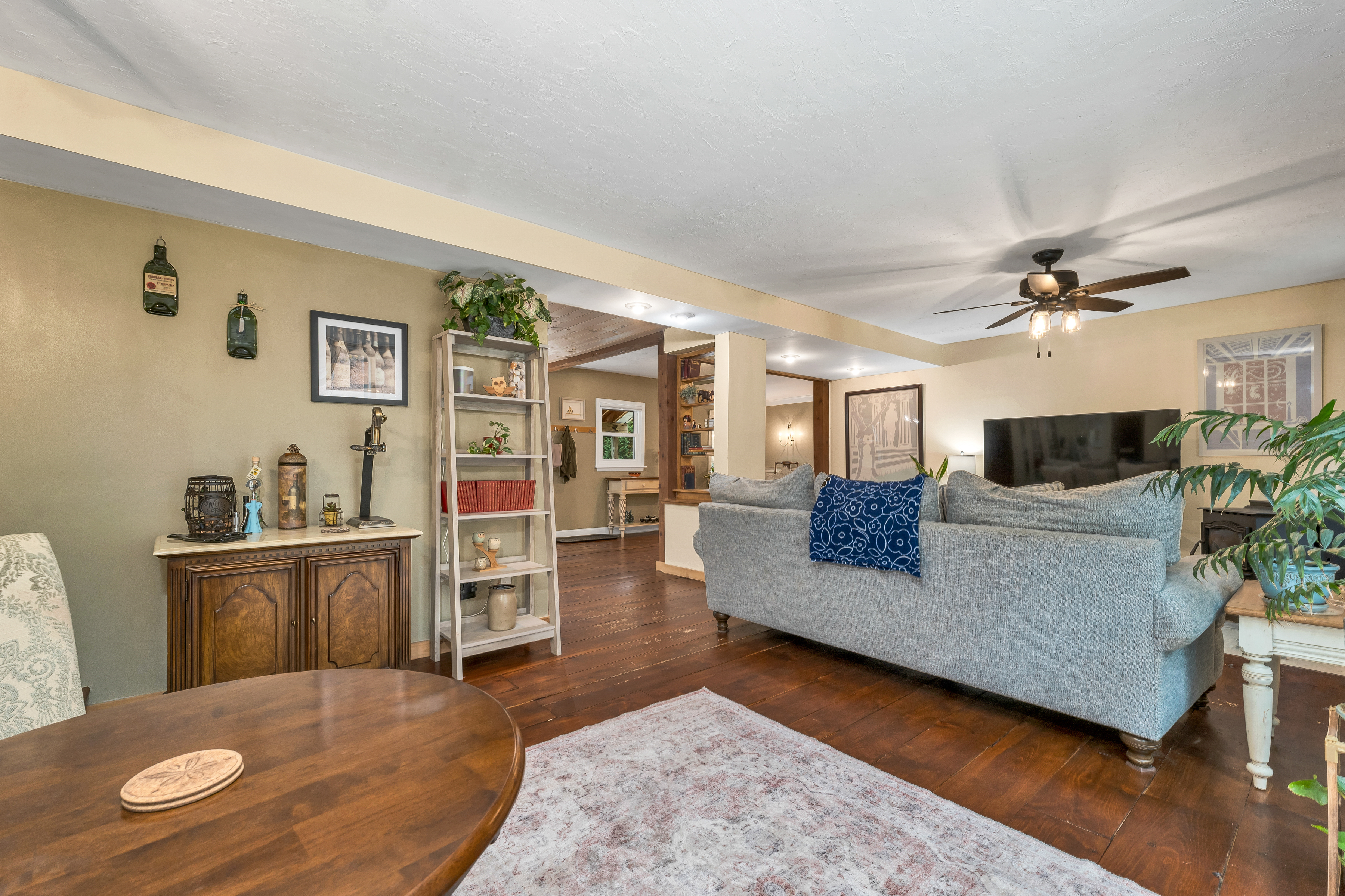 New Hampton, New Hampshire, 03256, United States, 3 Bedrooms Bedrooms, ,2 BathroomsBathrooms,Residential,For Sale,1976392