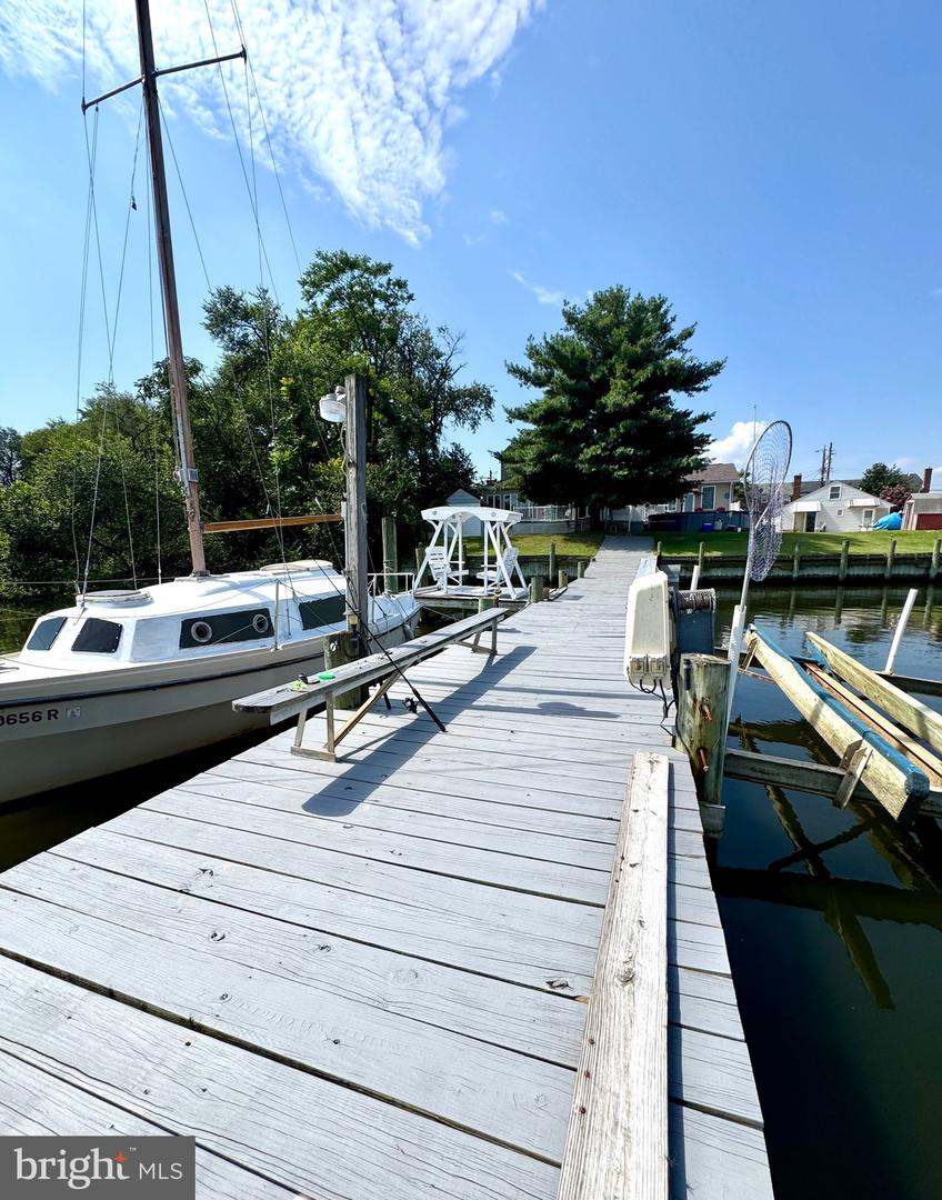 Dundalk, Maryland, 21222, United States, 3 Bedrooms Bedrooms, ,4 BathroomsBathrooms,Residential,For Sale,1906595