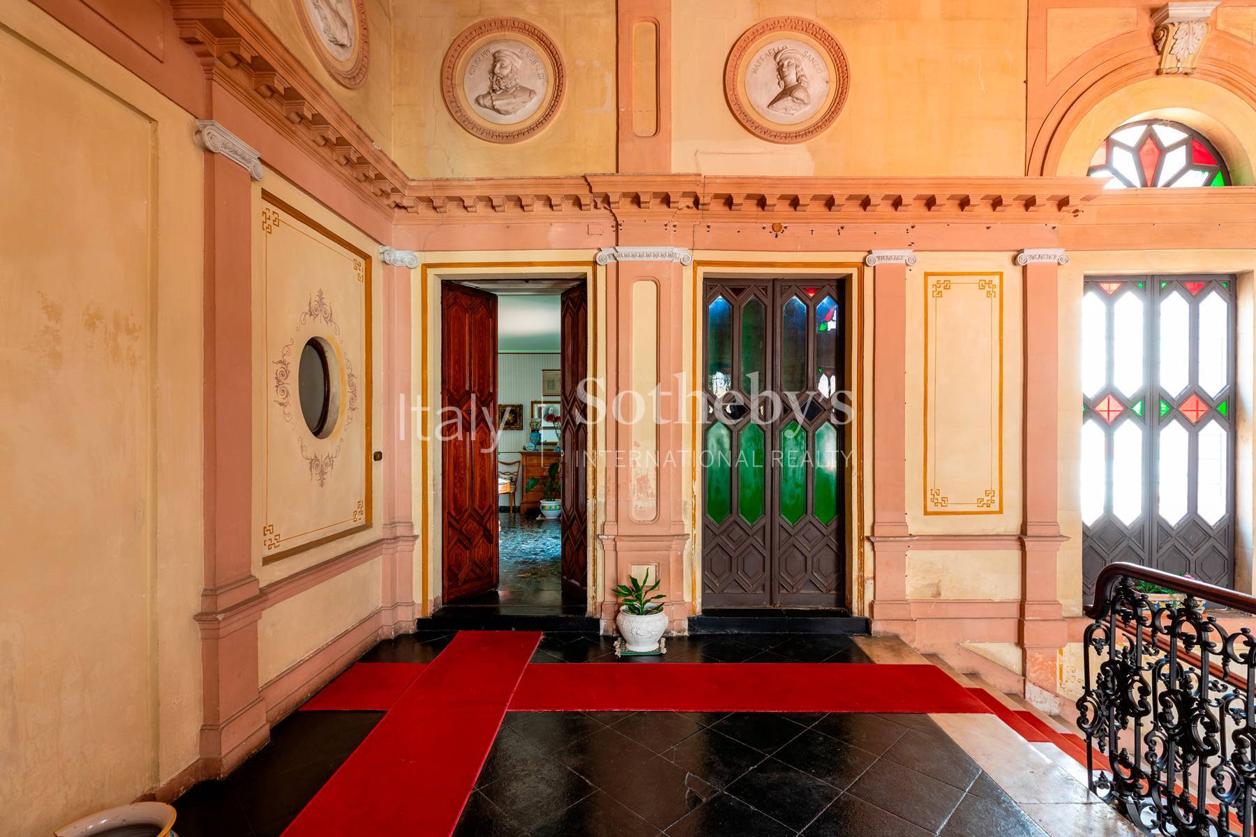  A prestigious 19th-century palace in Ragusa