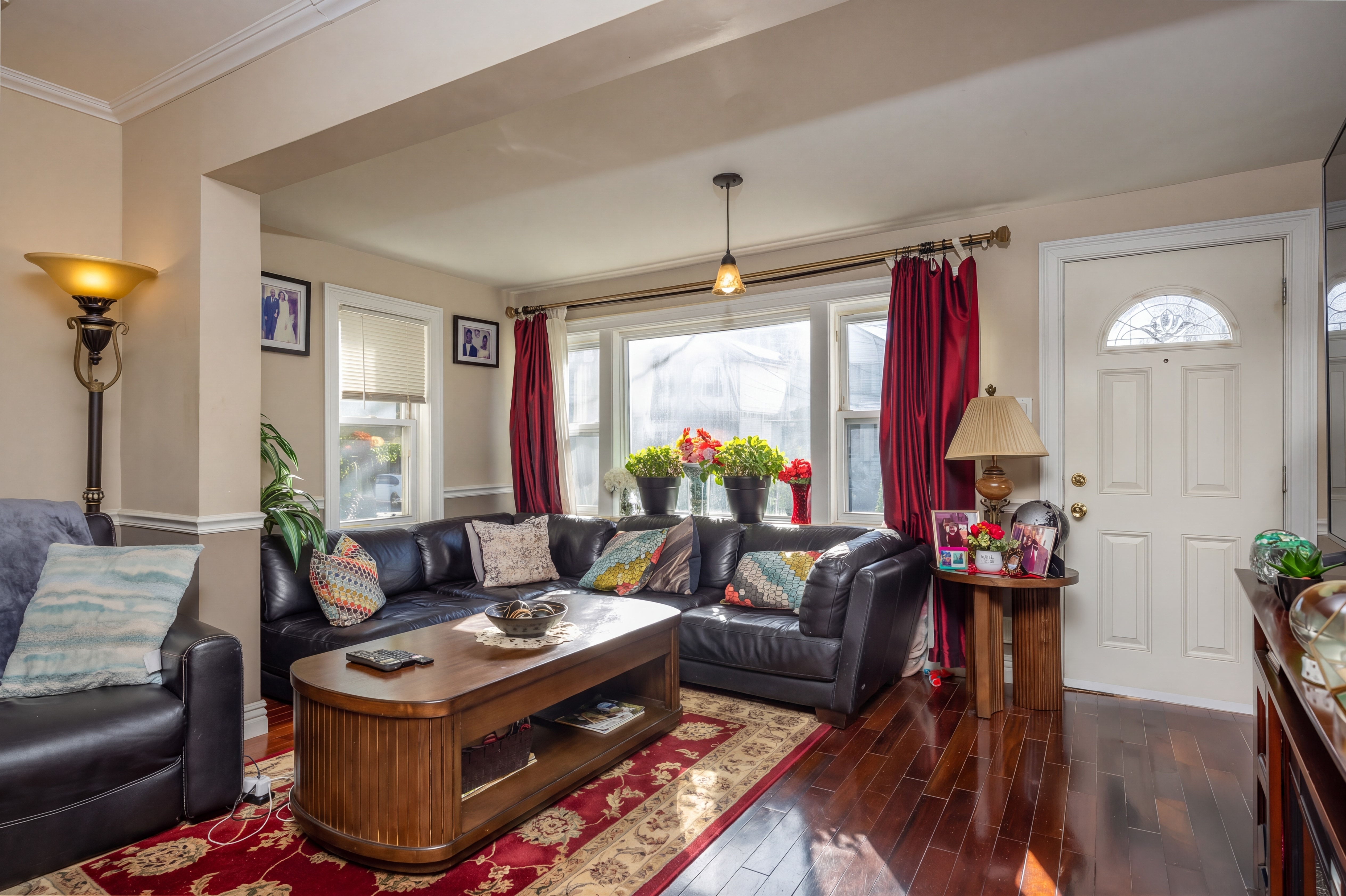 4418 Bruner Avenue - 物件實景