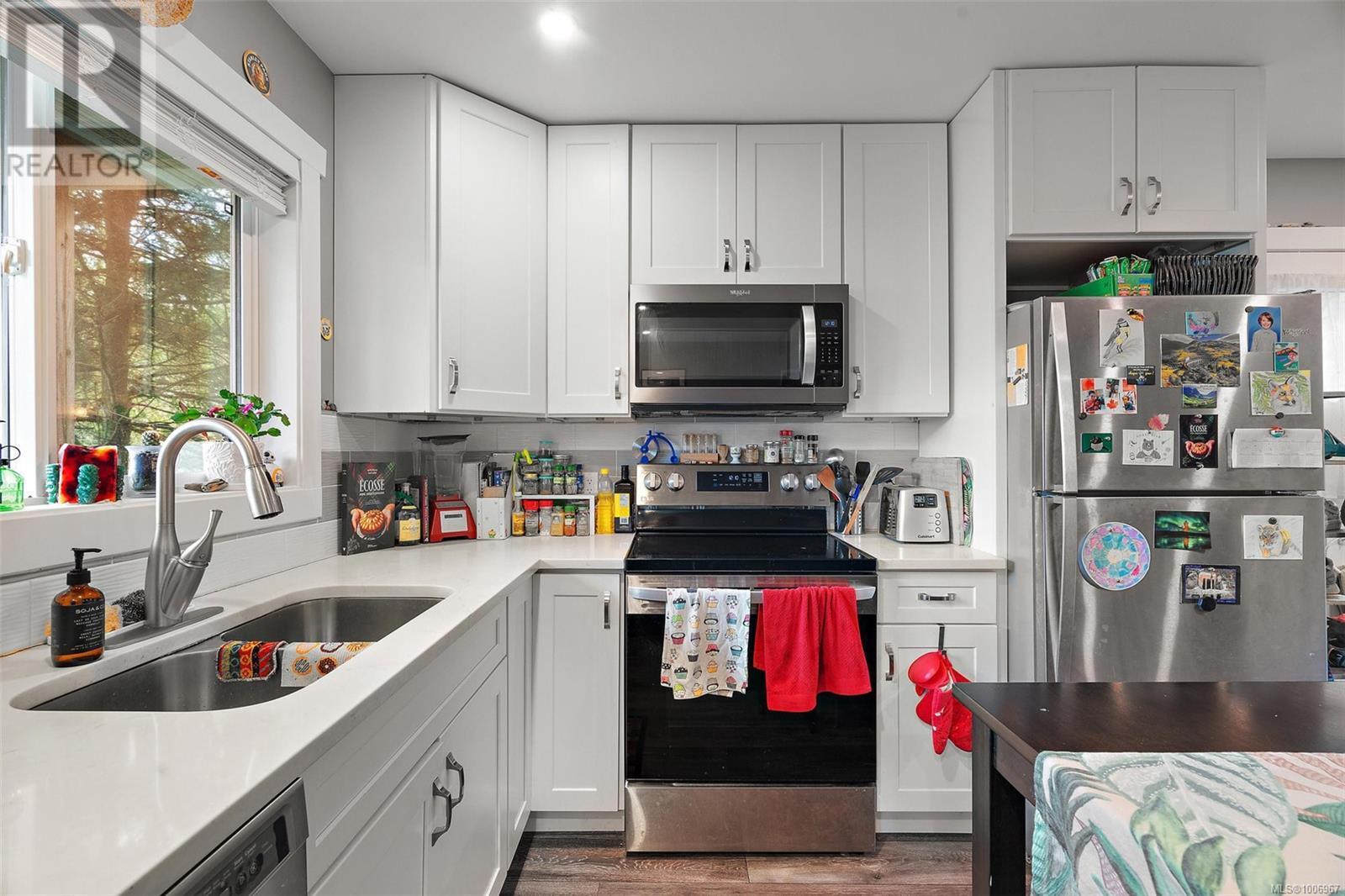 SOOKE, British Columbia, V9Z 0P8, CA, 5 Bedrooms Bedrooms, ,3 BathroomsBathrooms,Residential,For Sale,1889953