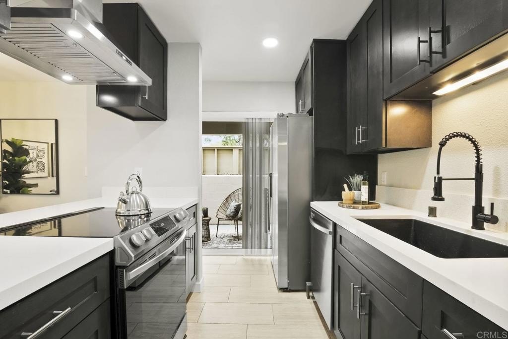 San Diego, California, 92111, United States, 2 Bedrooms Bedrooms, ,2 BathroomsBathrooms,Residential,For Sale,1948740